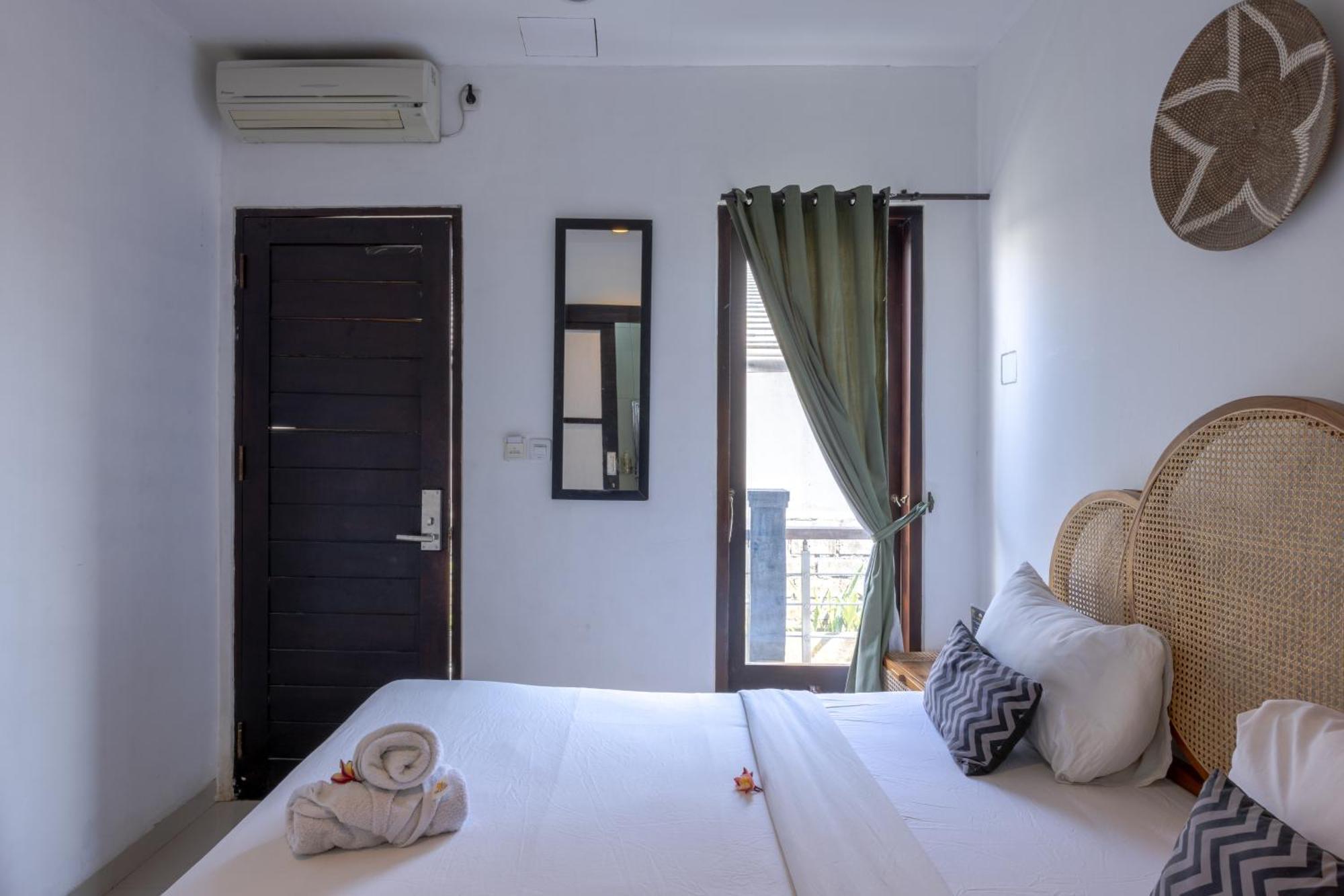 Canggu Spirit Guest House Exteriör bild